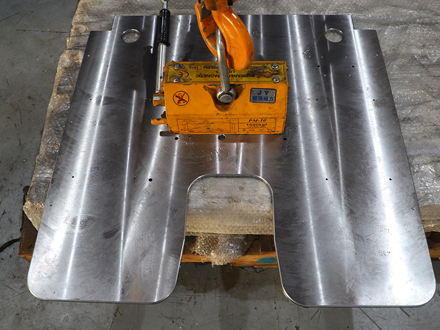 龍(long)門銑床加工(gōng)